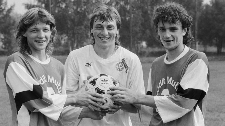 Футболисты &laquo;Спартака&raquo; В. Кульков, В. Шмаров и И. Шалимов, 1991 год