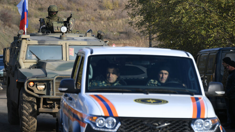 "Защищать больше некого": что думают в РФ об уходе миротворцев из Карабаха