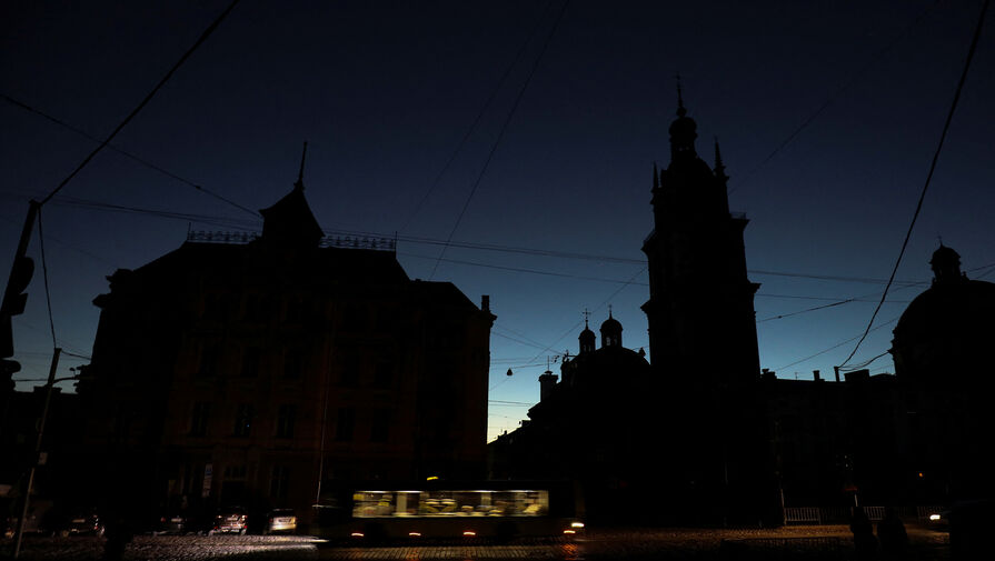 Мэр Львова попросил жителей готовиться к недельным отключениям света и тепла