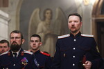 Прихожане во время пасхальной службы в Христорождественском храме в Рязани, 20 апреля 2025 года