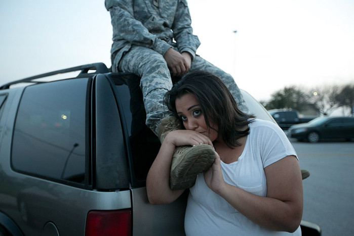 Люси Хэмлин и ее муж Тимоти Хэмлин ждут, когда можно будет вернуться в&nbsp;свой дом на&nbsp;военной базе Форт Худ в&nbsp;Техасе