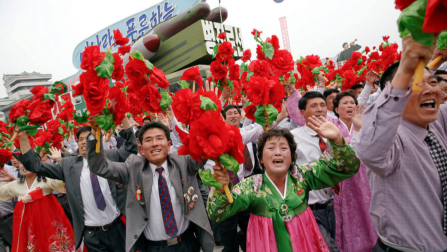 Участники парада в&nbsp;Пхеньяне