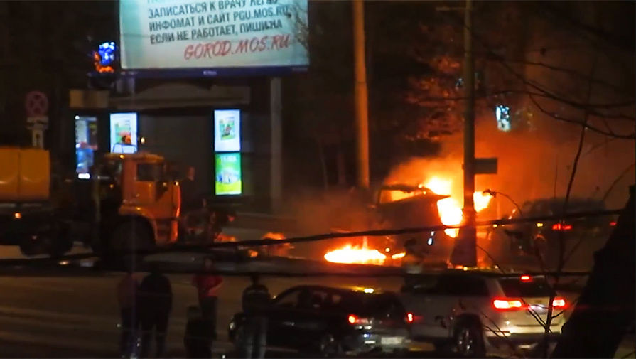 Последствия ДТП на Кутузовском проспекте 3 октября 2015 года