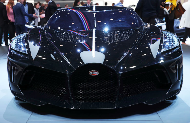 Презентация Bugatti La Voiture Noire в&nbsp;ходе автосалона в&nbsp;швейцарской Женеве, 5 марта 2019 года