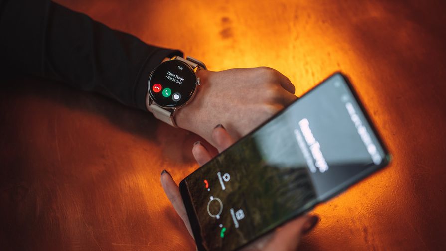 РИА Новости: Huawei закрывает свои магазины в России