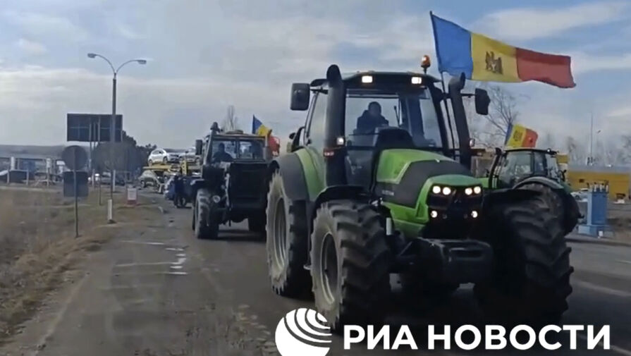 В Молдавии фермеры заблокировали дорогу у пограничного поста