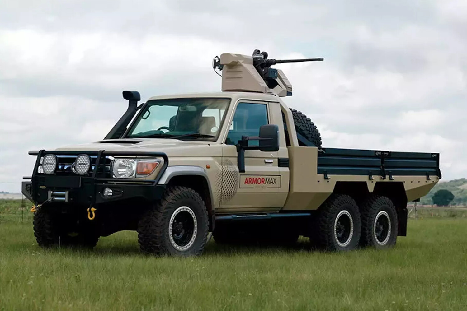 В Африке Land Cruiser превратили в экстремальный пикап с пулеметом -  Газета.Ru | Новости