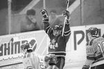 Хоккеист Павел Буре во время игры между хоккейными командами ЦСКА и «Химик» Воскресенск, 1991 год