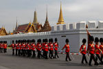 Почетный караул около Большого дворца в Бангкоке