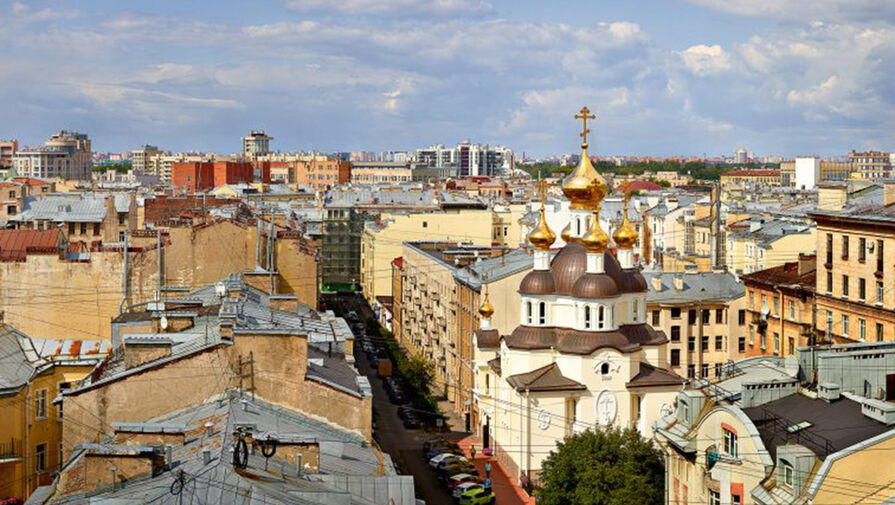 Жительницу Петербурга будут судить за вандальную надпись у православной церкви
