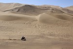 Сириль Депре в песках пустыни