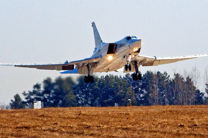 Российский бомбардировщик Ту-22 