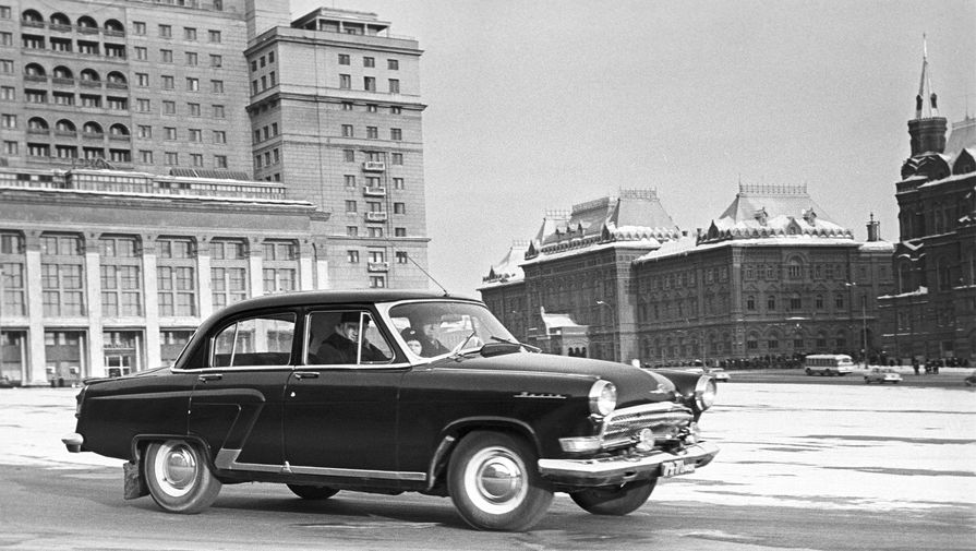Саратовец продает раритетный советский автомобиль ради женитьбы
