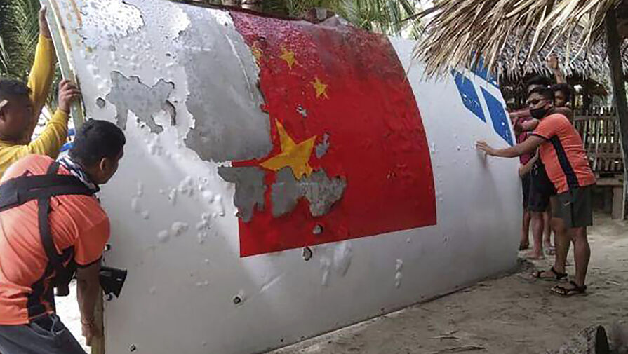 Associated Press: Китай силой отнял у Филиппин упавшие обломки своей ракеты
