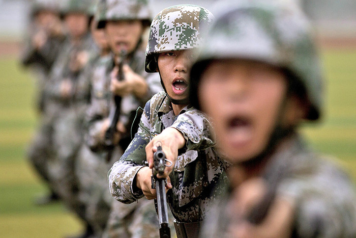 Военнослужащие китайской армии
