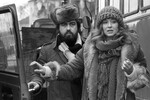 Маргарита Терехова и режиссер Александр Ефимов на съемках фильма «Давай поженимся!» в Минске, 1982 год
