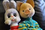 Степашка и Хрюша в костюмерной детской телевизионной передачи «Спокойной ночи, малыши!» в телецентре «Останкино»