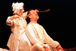 Лия Ахеджакова и Богдан Ступка в спектакле «Старосветская любовь», 1999 год
