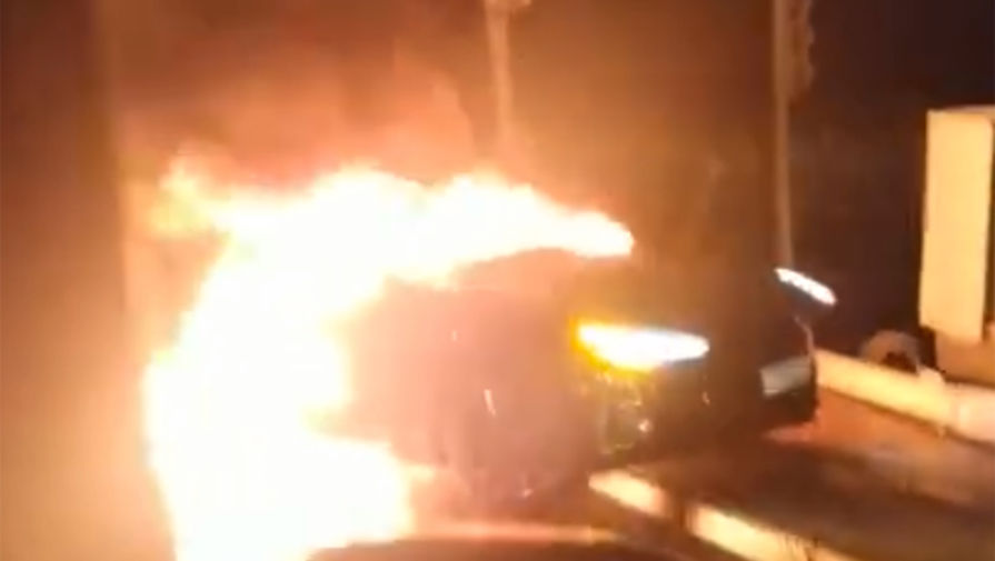 Появилось видео с места аварии сгоревшей в Новой Москве Tesla