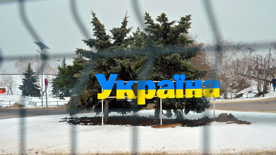 На Украине сообщили, что 17-летних юношей могут не выпустить за границу
