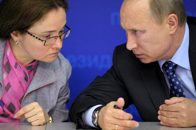 Спасение России от надвигающегося кризиса — тема первого заседания экономического совета 