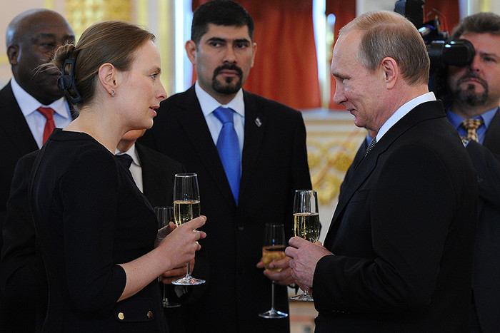 Президент России Владимир Путин и посол Республики Польша Катажина Пелчинска-Наленч