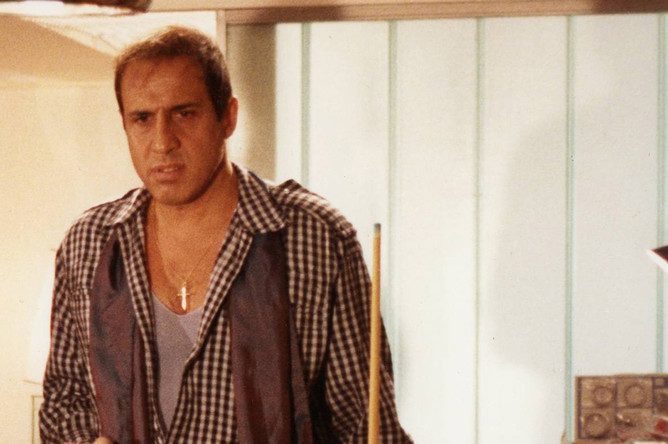 Адриано Челентано в фильме «Он хуже меня» (1985)