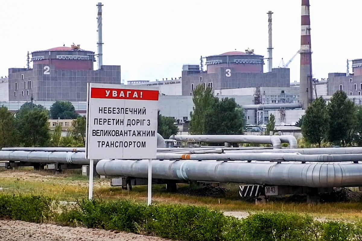 Вид на Запорожскую атомную электростанцию (АЭС)