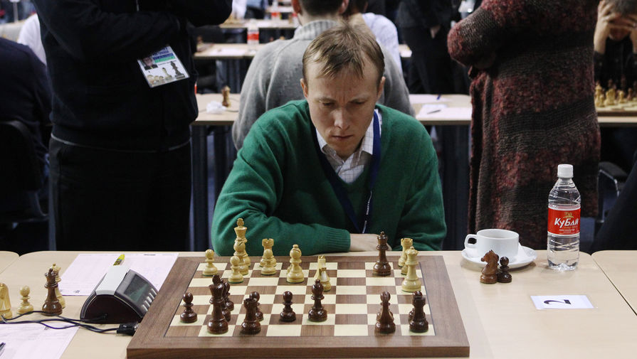 Шахматист Руслан Пономарев во время Всемирной шахматной Олимпиады в Ханты-Мансийске, 2010 год