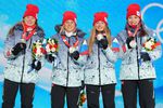 Ирина Казакевич, Кристина Резцова, Светлана Миронова, Ульяна Нигматуллина выиграли серебро в биатлонной эстафете