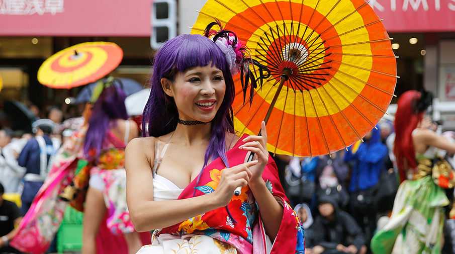 Участница ежегодного фестиваля самбы в&nbsp;Токио