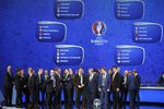 В Париже состоялась жеребьевка финального турнира Евро-2016. Все национальные команды узнали своих соперников. Сборной России по футболу достались команды Англии, Уэльса и Словакии.