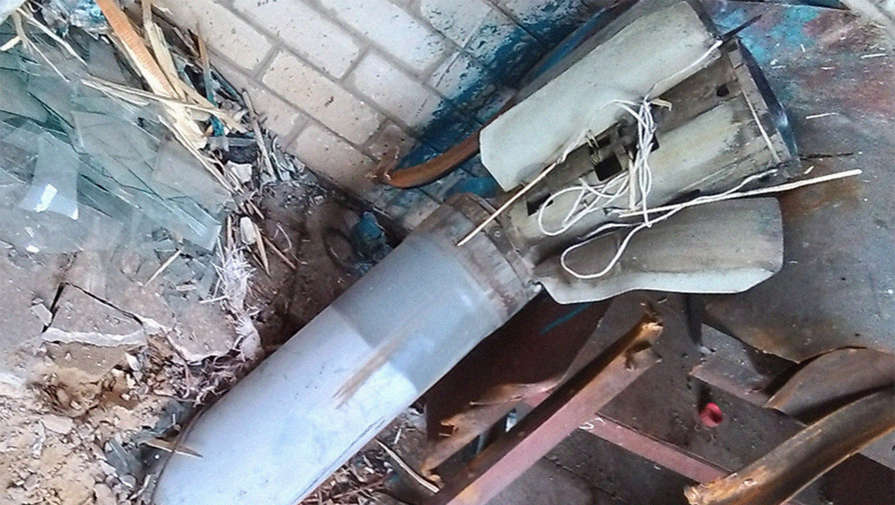 Спецназ Росгвардии уничтожил неразорвавшуюся ракету РСЗО в Изюме
