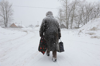 В деревнях, где работы по поддержанию дорог и порядка меньше, налоги тоже, соответственно, меньше.