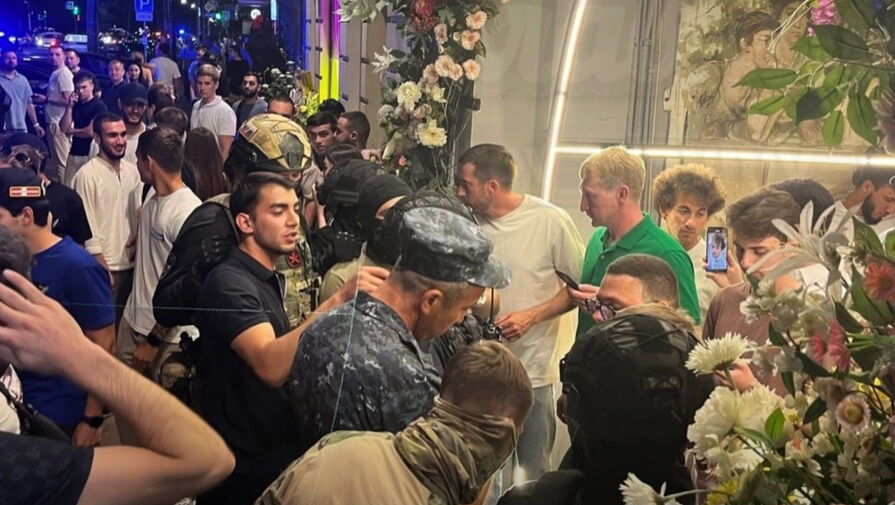 Силовики проверяли военные билеты у посетителей ночного клуба в Ростове