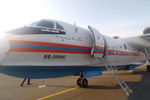 Многоцелевой самолет-амфибия Бе-200ЧС, привлеченный к тушению лесных пожаров в Челябинской области, 9 июля 2021 года