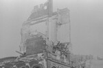 Одна из улиц у Ландверканала, разрушенная во время боев за город, Берлин, май 1945 года