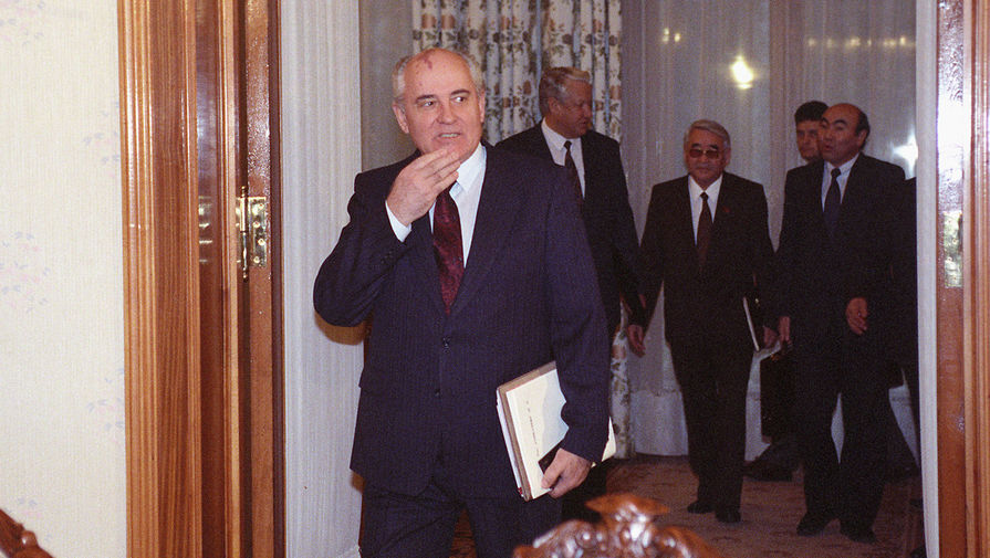 "Хрупкое равновесие": как Горбачев пытался спасти СССР от развала