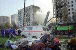 Спасательные работы на месте террористического взрыва жилого дома на улице Гурьянова в Москве, 9 сентября 1999 года