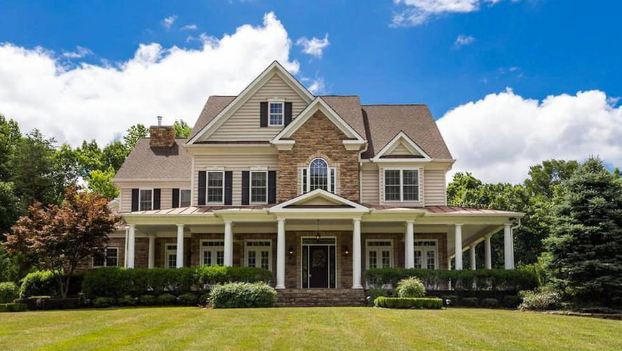 Дом в городе Стаффорд (штат Виргиния, США) стоимостью около $925 тыс.