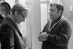 Артист Андрей Мягков и кинорежиссер Эльдар Рязанов во время съемки картины «Служебный роман», 1976 год