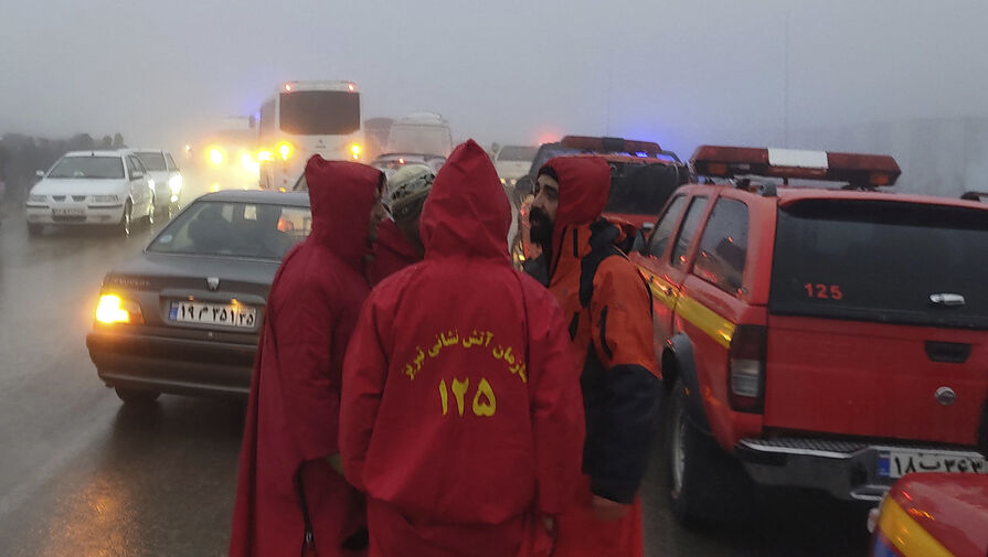 Иранские спасатели выдвинулись к месту падения вертолета президента страны