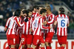 Игроки мадридского «Атлетико» празднуют гол в матче с «Лацио»