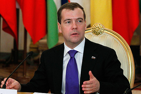 Медведев примет участие в совете глав правительств, входящих в СНГ, который пройдет 28 сентября в Ялте