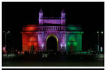 Вид на монумент «Ворота в Индию» до и после начала экологической акции «Час Земли» в Мумбаи