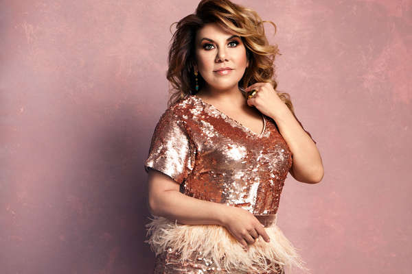 Жаттығу залындағы томпақ қыз порно видео