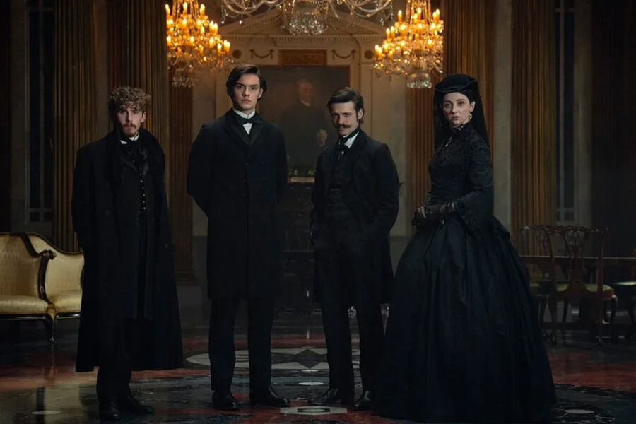 <b>«Дом Гиннесса» (House of Guinness), созд. Стивен Найт</b>
<br><br>
<b>Где и когда смотреть:</b> на&nbsp;Netflix &mdash; с&nbsp;25 сентября
<br><br>
Автор «Острых козырьков» Стивен Найт экранизирует историю пивоваренной династии. Действие разворачивается в&nbsp;Дублине и Нью-Йорке второй половины XIX века, в&nbsp;центре сюжета &mdash; четверо наследников покойного сэра Бенджамина Гиннесса, всю жизнь занимавшегося расширением своей империи.
