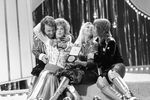 Группа ABBA празднует победу на конкурсе песни «Евровидение», 1974 год