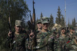 Курсанты женской военной академии в Дамаске на занятиях по боевой подготовке