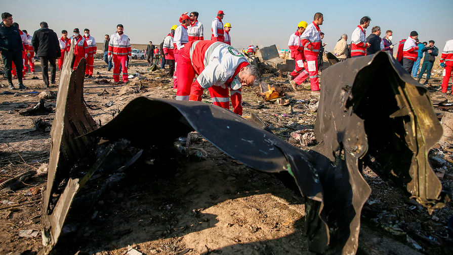 8 января. Иранские военные по&nbsp;ошибке сбивают пассажирский самолет Boeing 737-800 авиакомпании «Международные авиалинии Украины», гибнут все 176 человек на&nbsp;борту